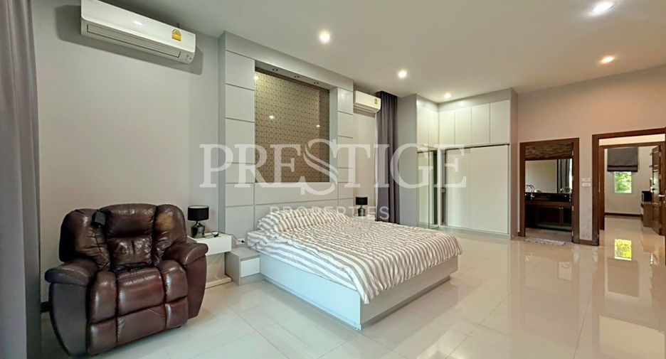 For rent 3 bedrooms house in Huay Yai, Pattaya