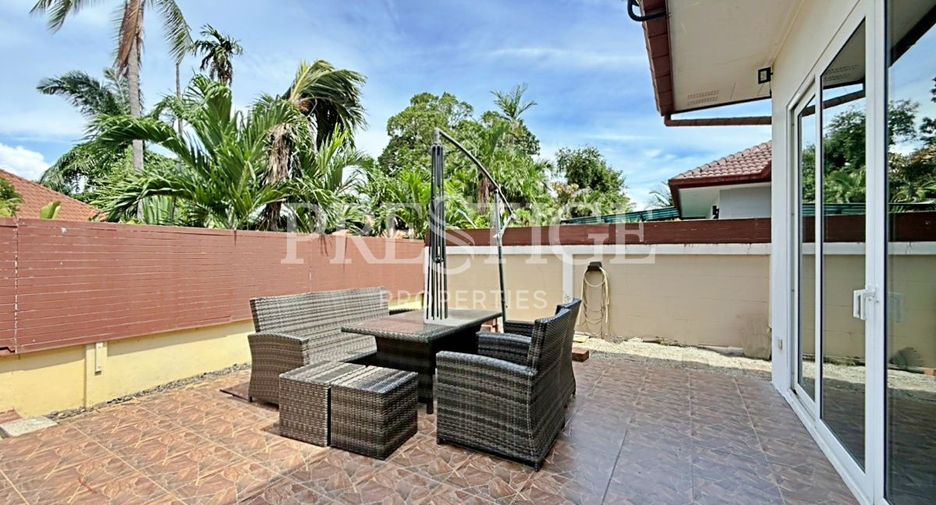 For rent 3 bedrooms house in Huay Yai, Pattaya