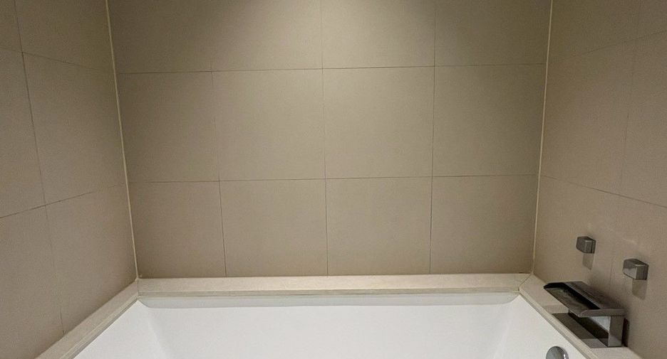 For rent 2 bedrooms condo in Sathon, Bangkok