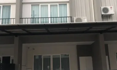 For rent 3 bedrooms townhouse in Sai Mai, Bangkok