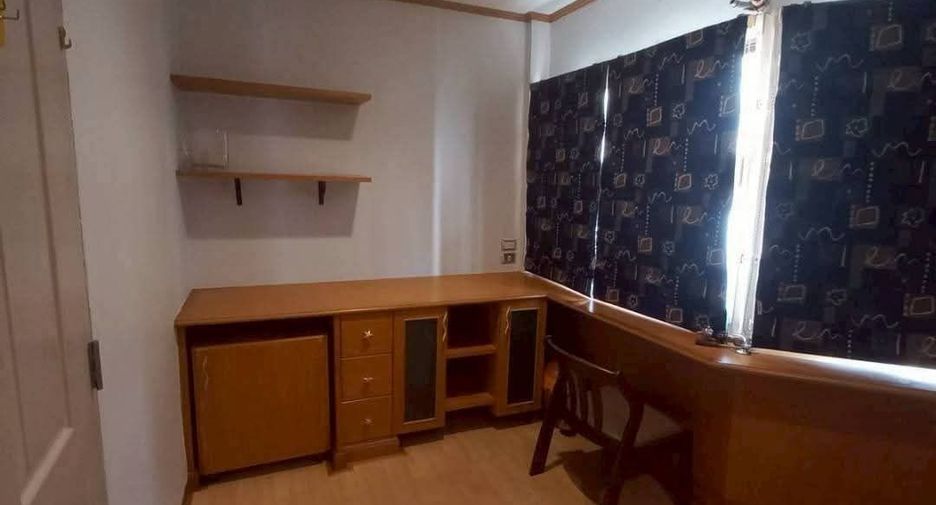 For rent and for sale 3 bedrooms townhouse in Suan Luang, Bangkok