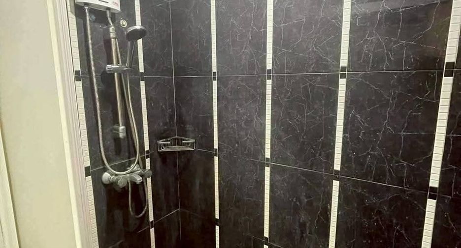 For rent and for sale 3 bedrooms townhouse in Suan Luang, Bangkok