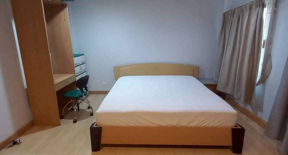 For rent and for sale 3 bedrooms townhouse in Suan Luang, Bangkok