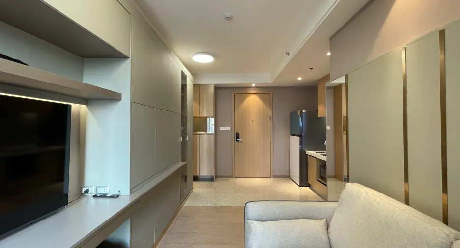 Wohnung zur Miete mit 1 Zimmer in Yan Nawa, Bangkok