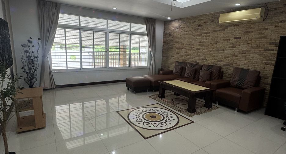 Haus zur Miete mit 4 Zimmer in Mueang Samut Prakan, Samut Prakan
