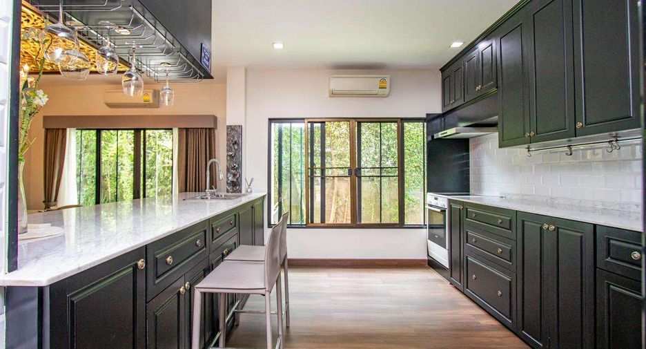 For rent 4 bedrooms house in Mae Rim, Chiang Mai