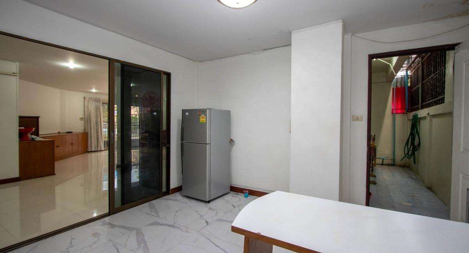 出租 4 卧室 独立屋 在 Mueang Chiang Mai, Chiang Mai