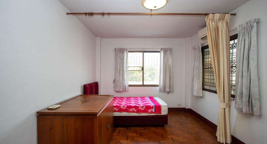 出租 4 卧室 独立屋 在 Mueang Chiang Mai, Chiang Mai