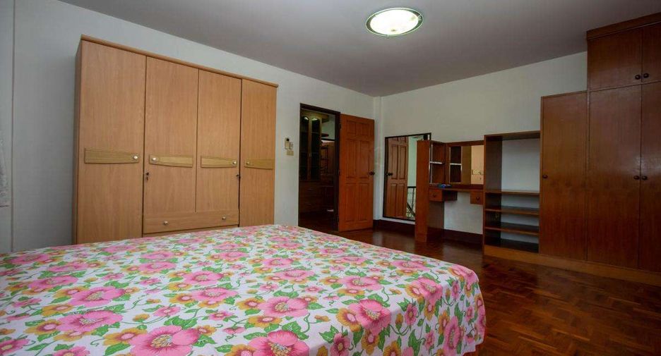 出租 4 卧室 独立屋 在 Mueang Chiang Mai, Chiang Mai