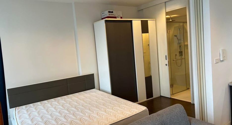 Condo en venta y en alquiler de 1 habitaciones en Sathon, Bangkok
