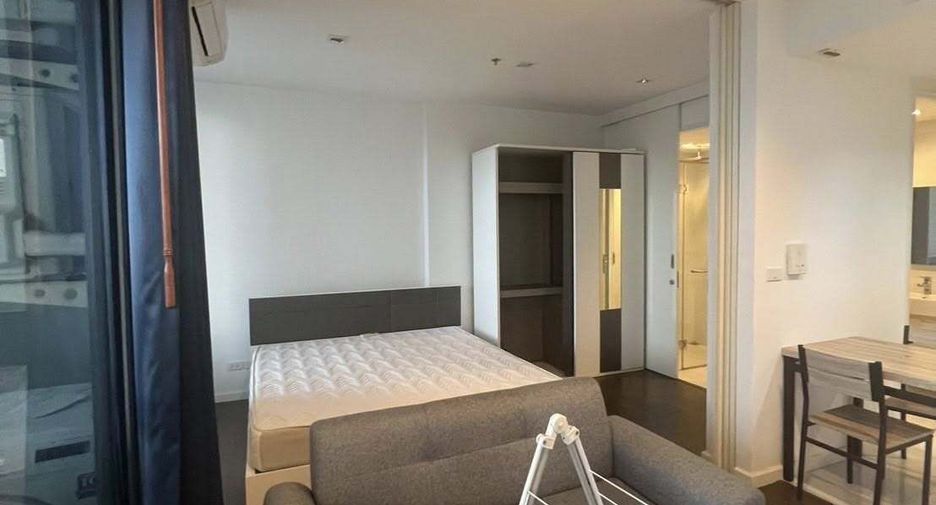 Condo en venta y en alquiler de 1 habitaciones en Sathon, Bangkok