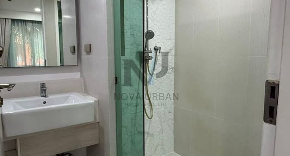Продажа 2 спальни кондо в Йомтиен, Паттайя