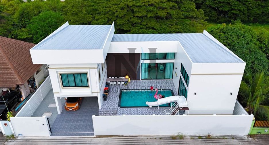 For sale 4 bedrooms villa in Jomtien, Pattaya