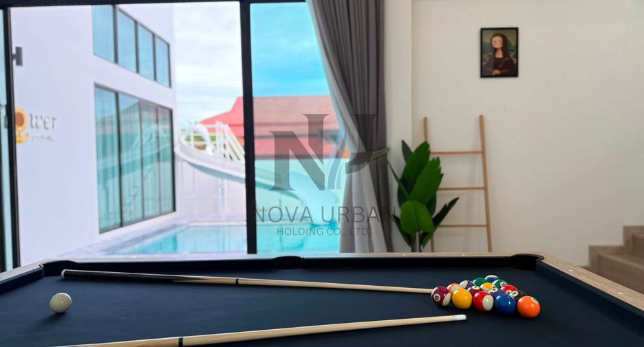 For sale 4 bedrooms villa in Jomtien, Pattaya