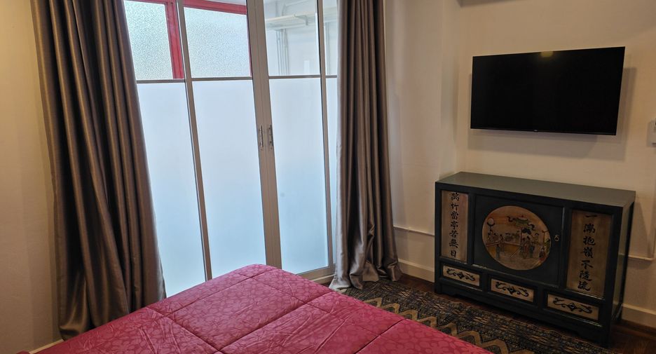 For sale 2 ベッドルーム condo in Yan Nawa, Bangkok