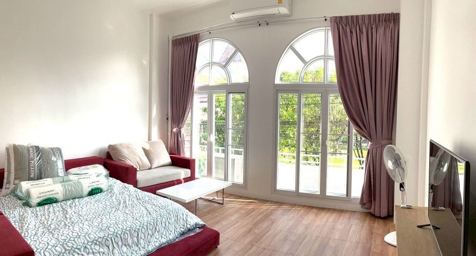 For sale 3 bedrooms townhouse in Suan Luang, Bangkok
