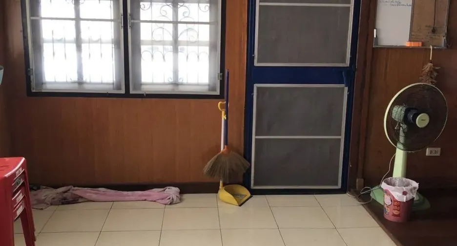Gewerbefläche zum Kauf mit 3 Zimmer in Mueang Samut Prakan, Samut Prakan