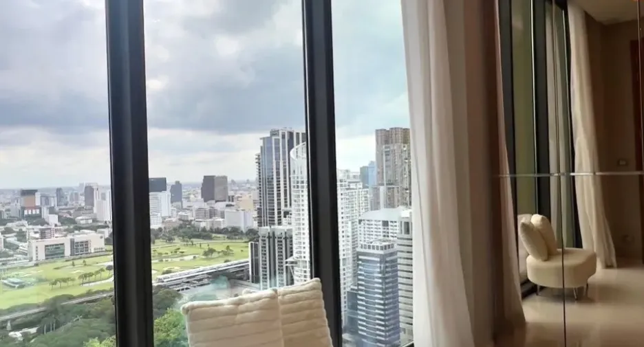 For sale and for rent 3 bedrooms condo in Pathum Wan, Bangkok
