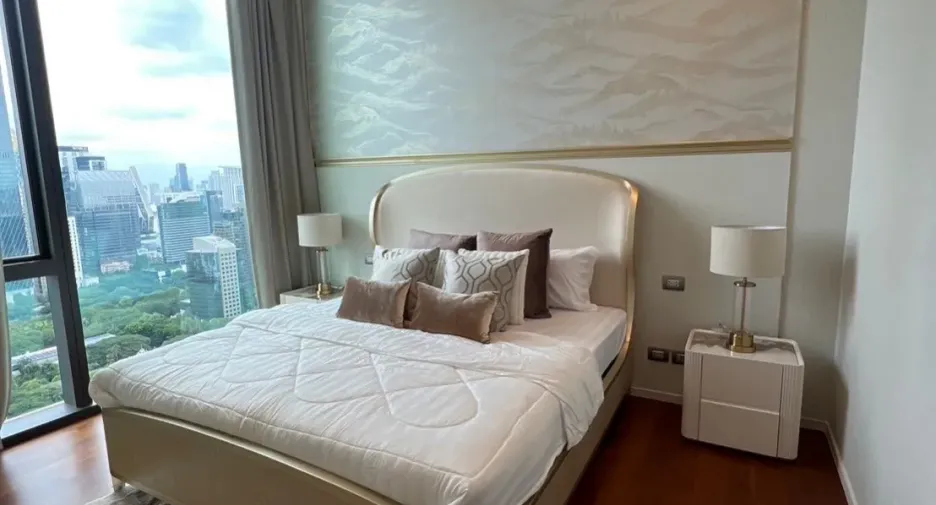 For sale and for rent 3 bedrooms condo in Pathum Wan, Bangkok