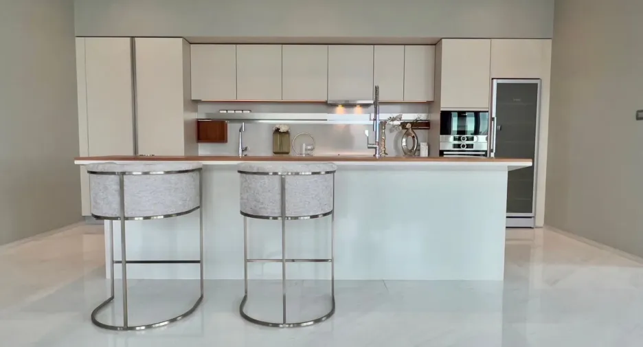 For sale and for rent 3 bedrooms condo in Pathum Wan, Bangkok