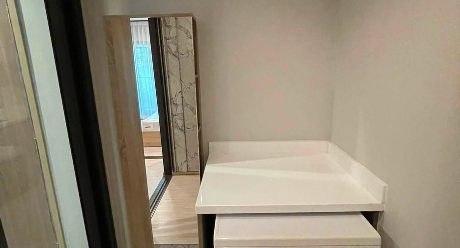 For rent studio condo in Thon Buri, Bangkok