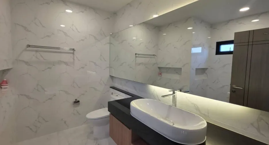 Haus zum Kauf mit 3 Zimmer in Bang Lamung, Chonburi