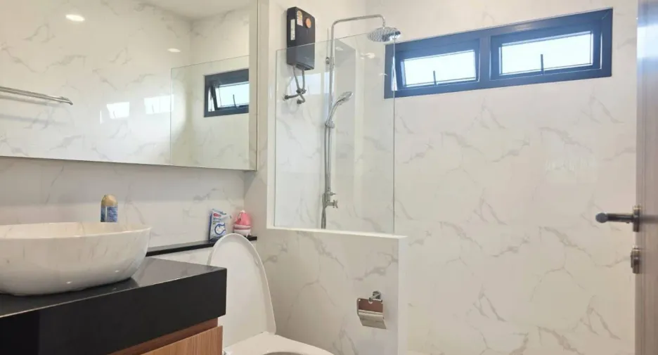 Haus zum Kauf mit 3 Zimmer in Bang Lamung, Chonburi