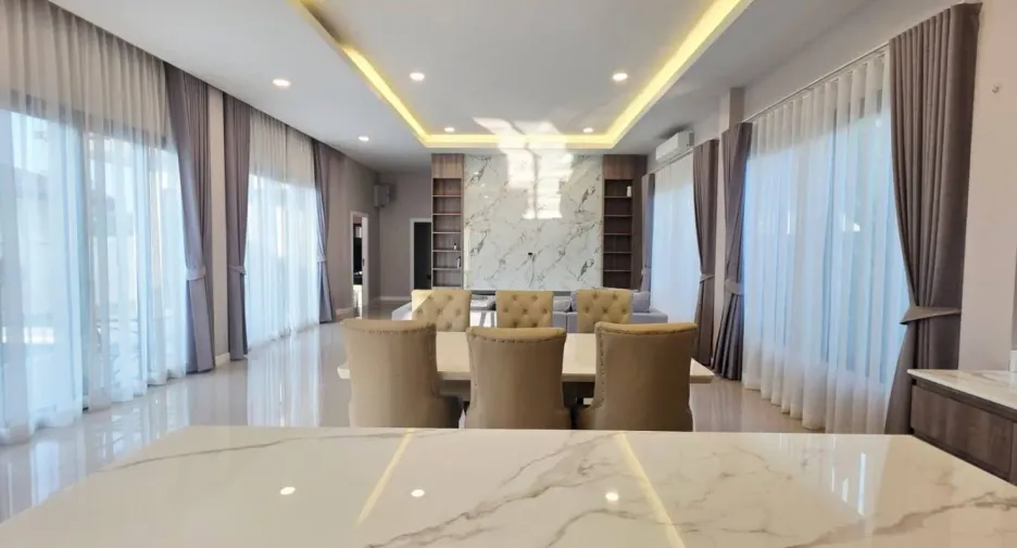 Haus zum Kauf mit 3 Zimmer in Bang Lamung, Chonburi