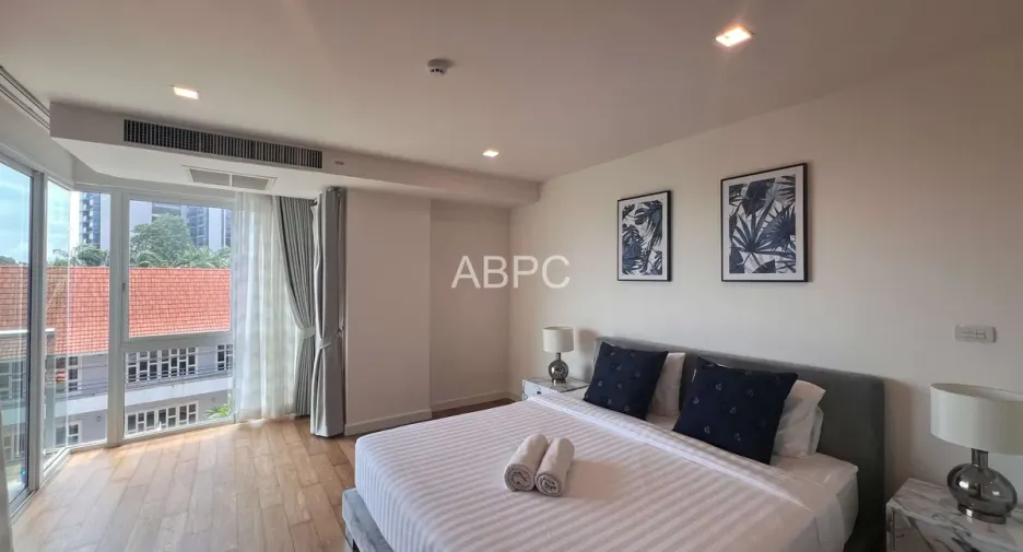 For rent 2 bedrooms condo in Bang Lamung, Chonburi
