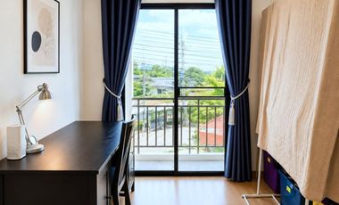 Casa adosada en venta de 2 habitaciones en Bang Lamung, Chonburi