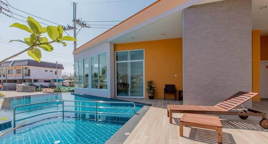For sale 2 bedrooms townhouse in Bang Lamung, Chonburi