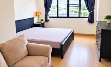 Casa adosada en venta de 2 habitaciones en Bang Lamung, Chonburi