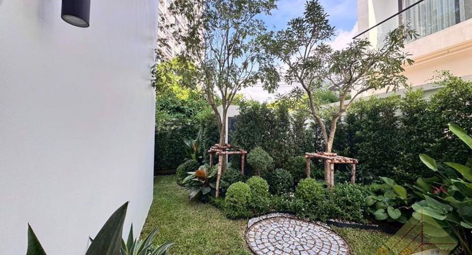 For sale 4 ベッドルーム house in Bang Lamung, Chonburi
