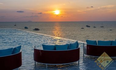 For sale 3 bedrooms condo in Na Jomtien, Pattaya