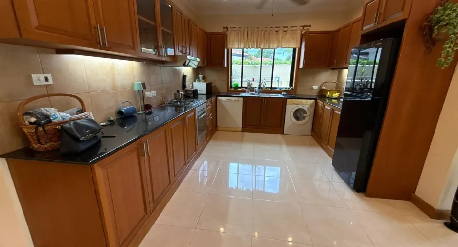 Villa en venta de 3 habitaciones en Hua Hin, Prachuap Khiri Khan