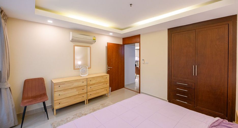 For rent 2 bedrooms condo in Bang Lamung, Chonburi