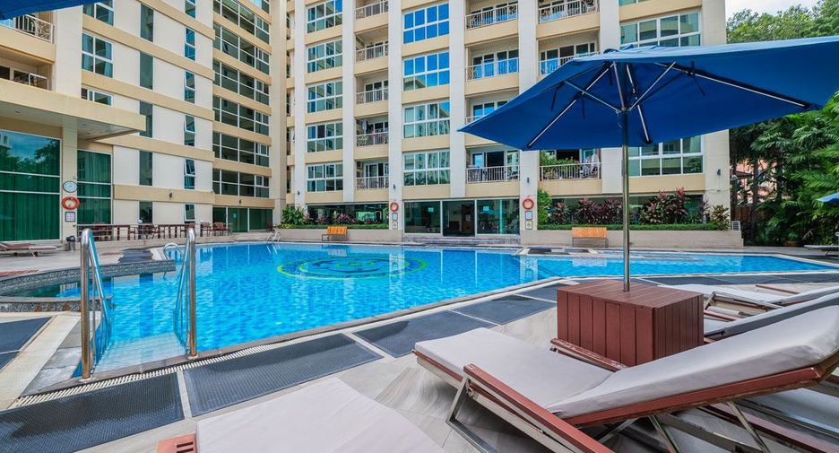 For rent 2 bedrooms condo in Bang Lamung, Chonburi