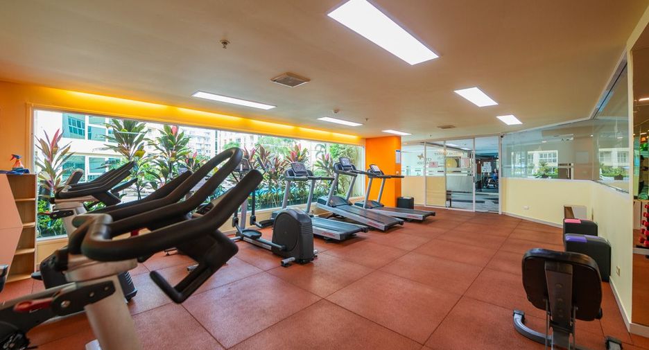 For rent 2 bedrooms condo in Bang Lamung, Chonburi
