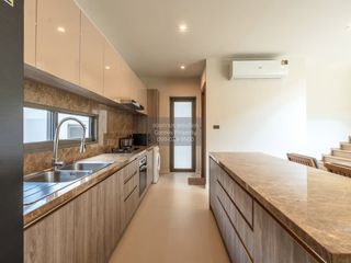 Продажа 3 спальни дом в Тхаланг, Пхукет