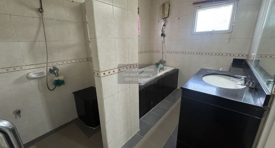 Haus zum Kauf mit 3 Zimmer in Thanyaburi, Pathum Thani
