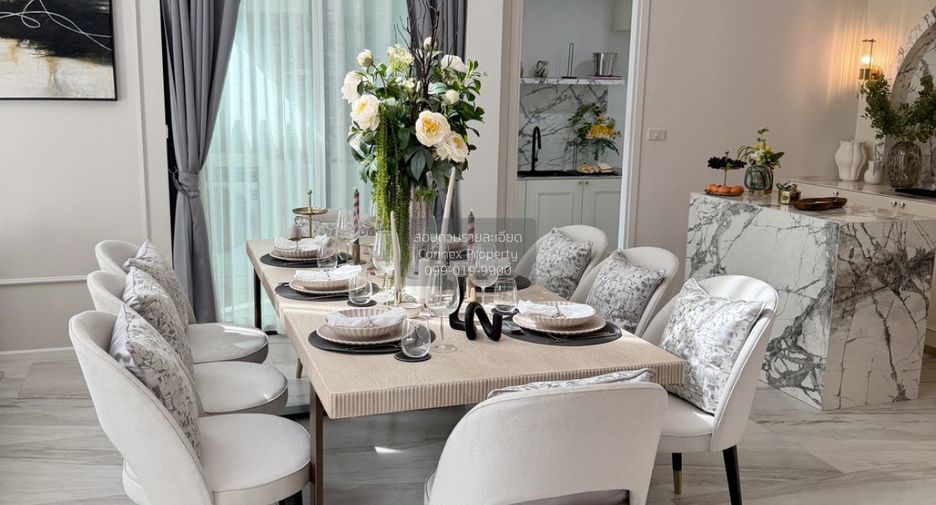 For sale 3 ベッドルーム townhouse in Chom Thong, Bangkok