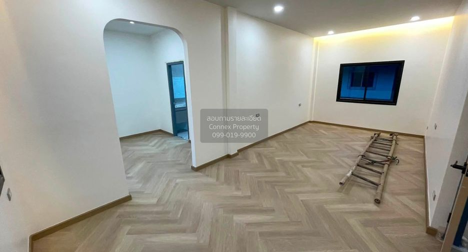Casa en venta de 5 habitaciones en Wang Thonglang, Bangkok