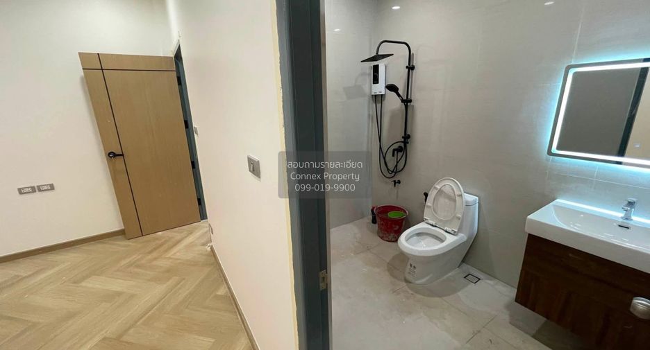 Casa en venta de 5 habitaciones en Wang Thonglang, Bangkok