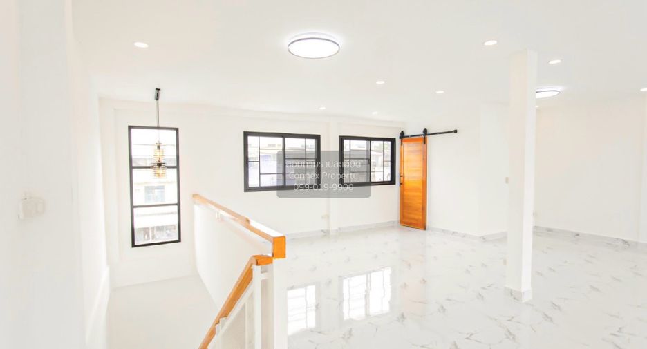 For sale 4 bedrooms retail Space in Bueng Kum, Bangkok