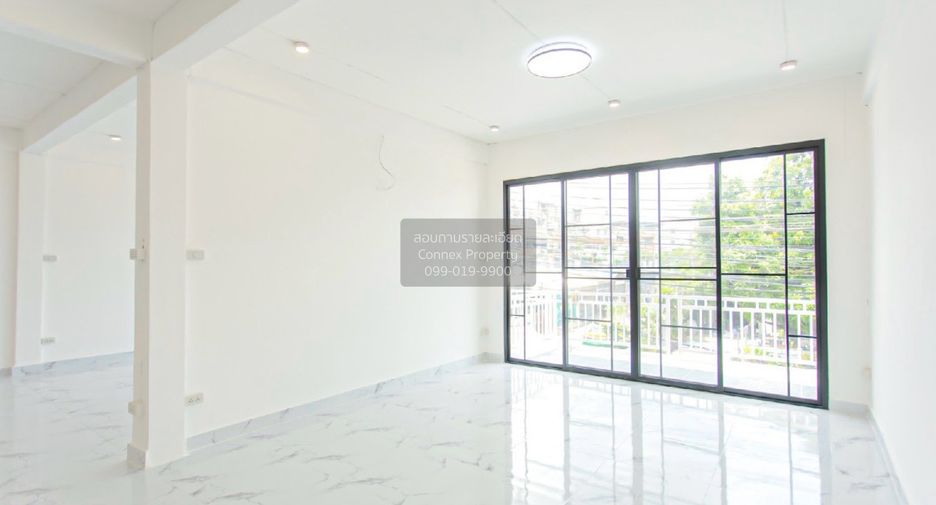 For sale 4 bedrooms retail Space in Bueng Kum, Bangkok