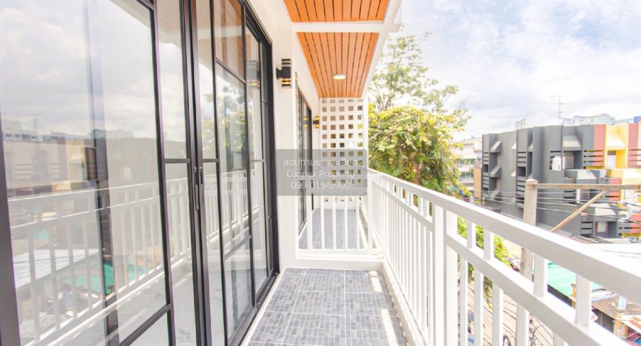 For sale 4 bedrooms retail Space in Bueng Kum, Bangkok