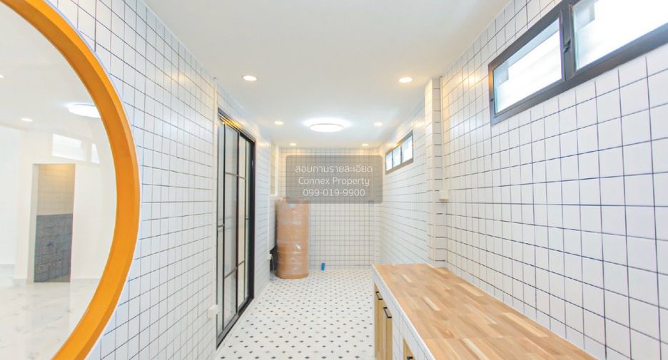 For sale 4 bedrooms retail Space in Bueng Kum, Bangkok