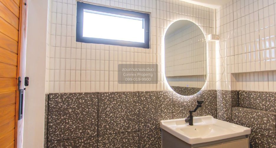 For sale 4 bedrooms retail Space in Bueng Kum, Bangkok