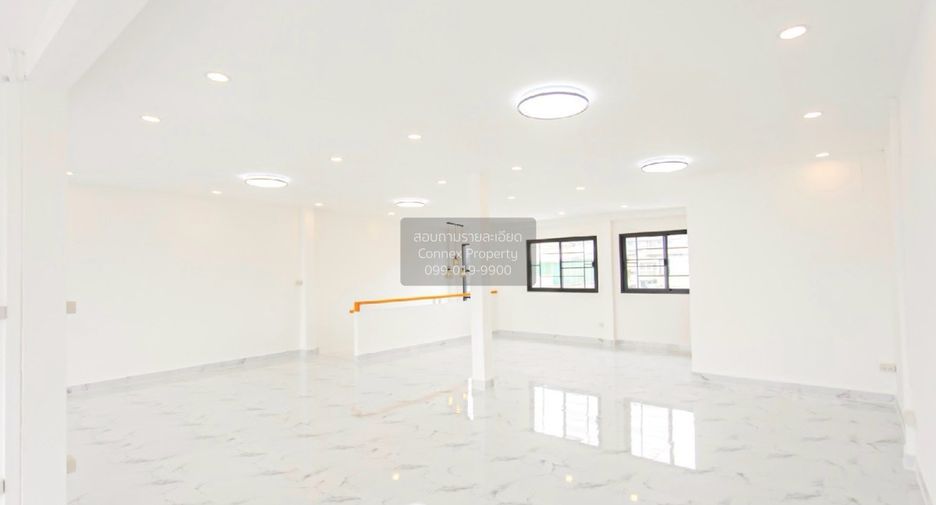 For sale 4 bedrooms retail Space in Bueng Kum, Bangkok