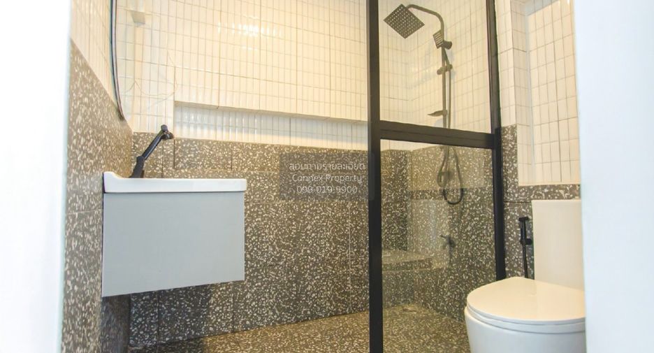 For sale 4 bedrooms retail Space in Bueng Kum, Bangkok
